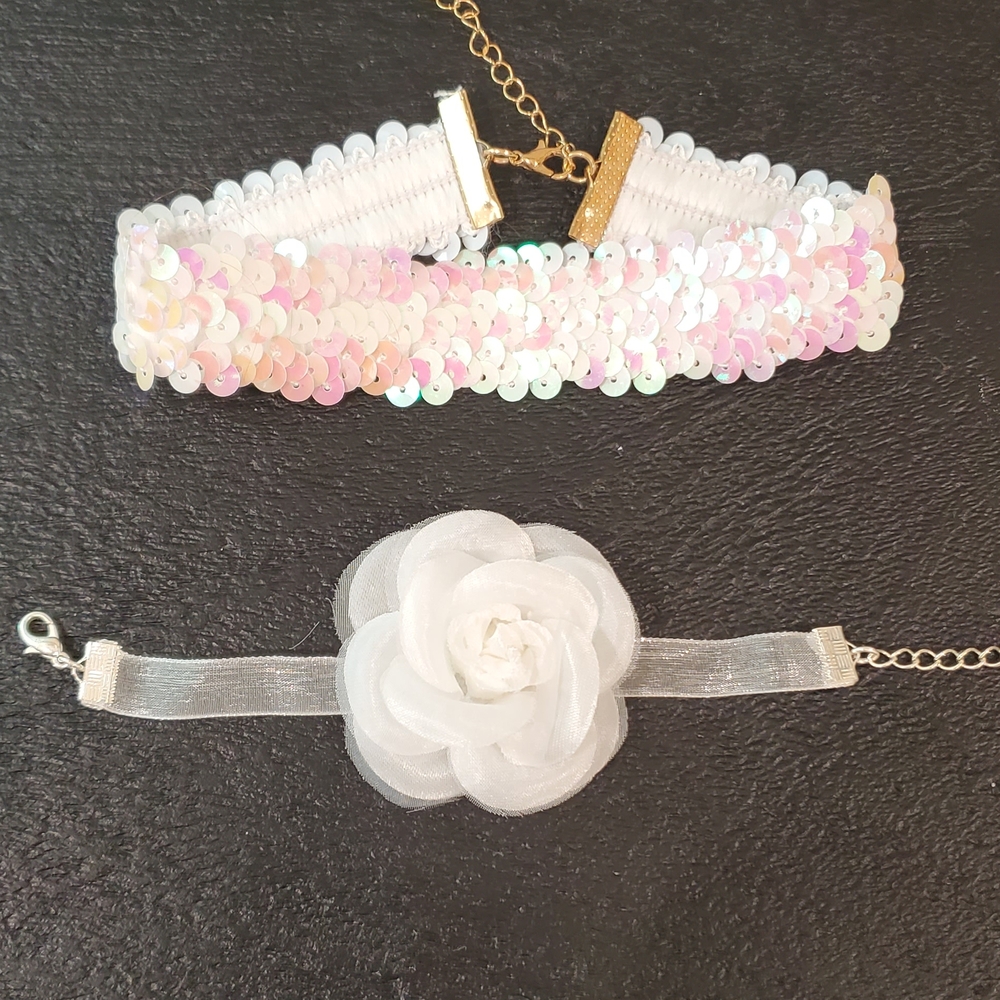 MIA White and Pink Sequin Choker with Flower Bracelet